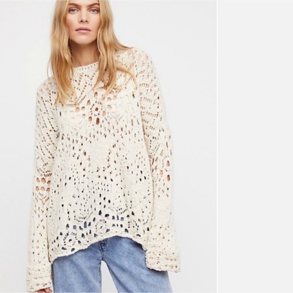 Free People Traveling Lace sz small Cream Crochet oversized  Sweater